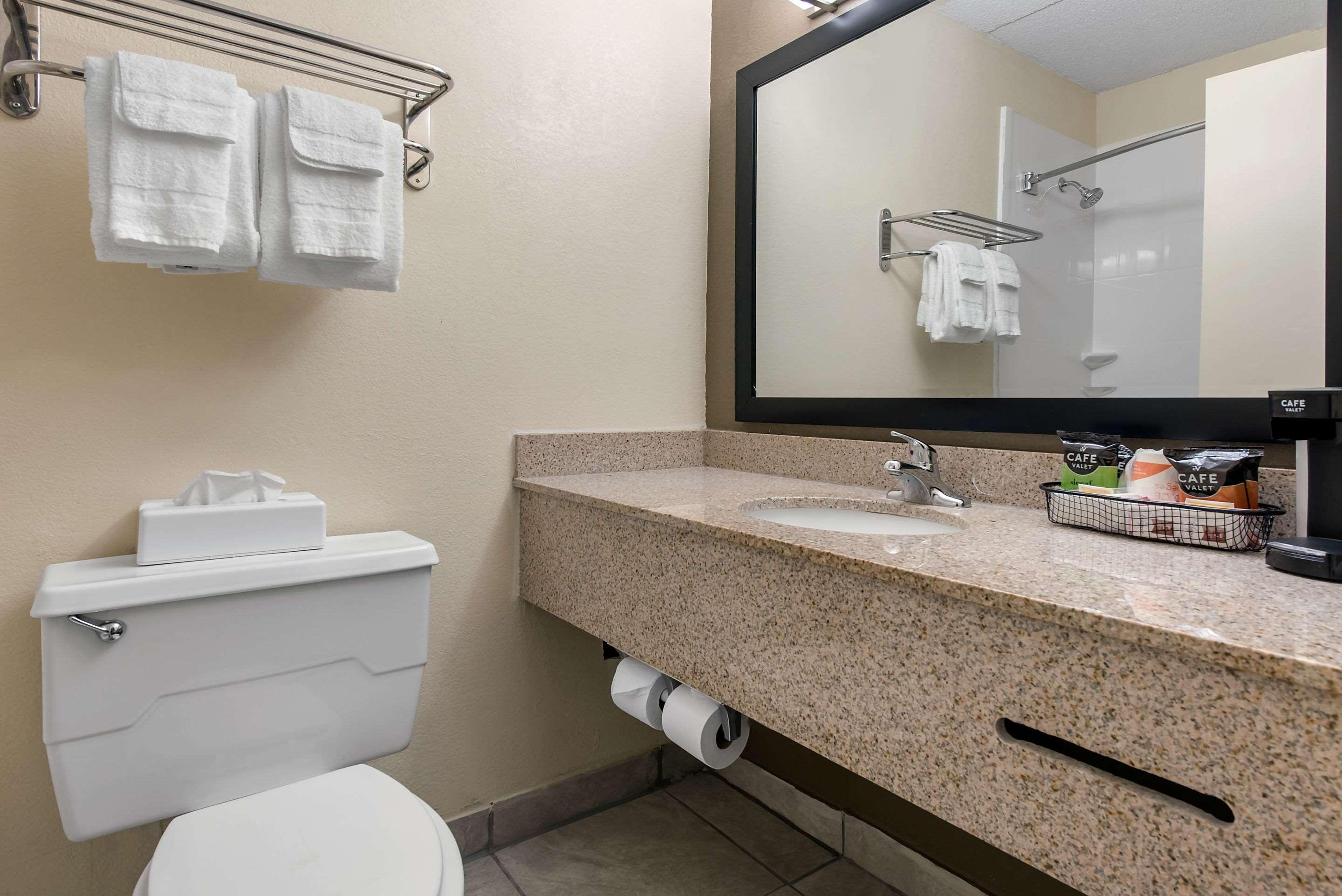 Quality Inn & Suites Lafayette I-65 Exterior foto