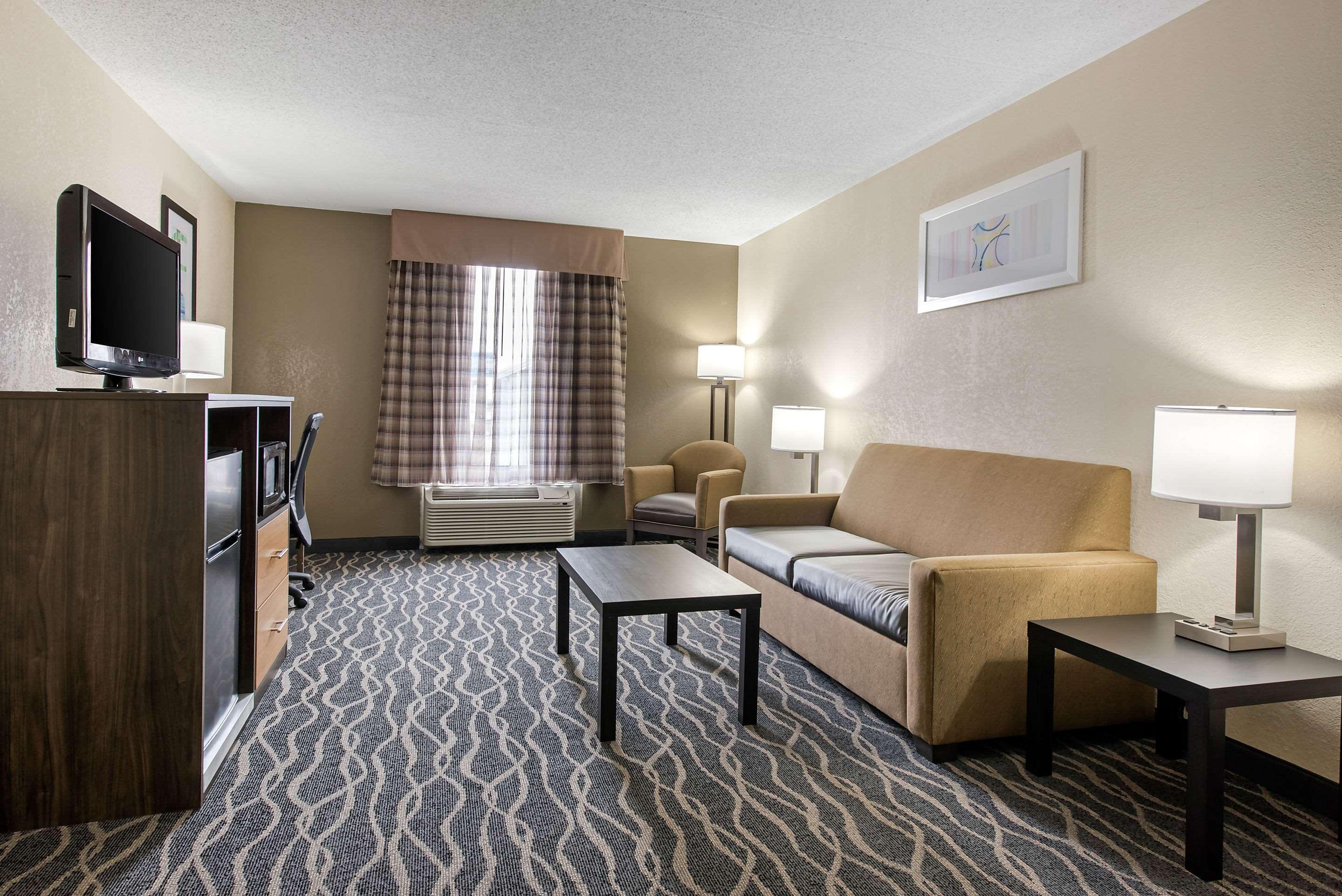 Quality Inn & Suites Lafayette I-65 Exterior foto
