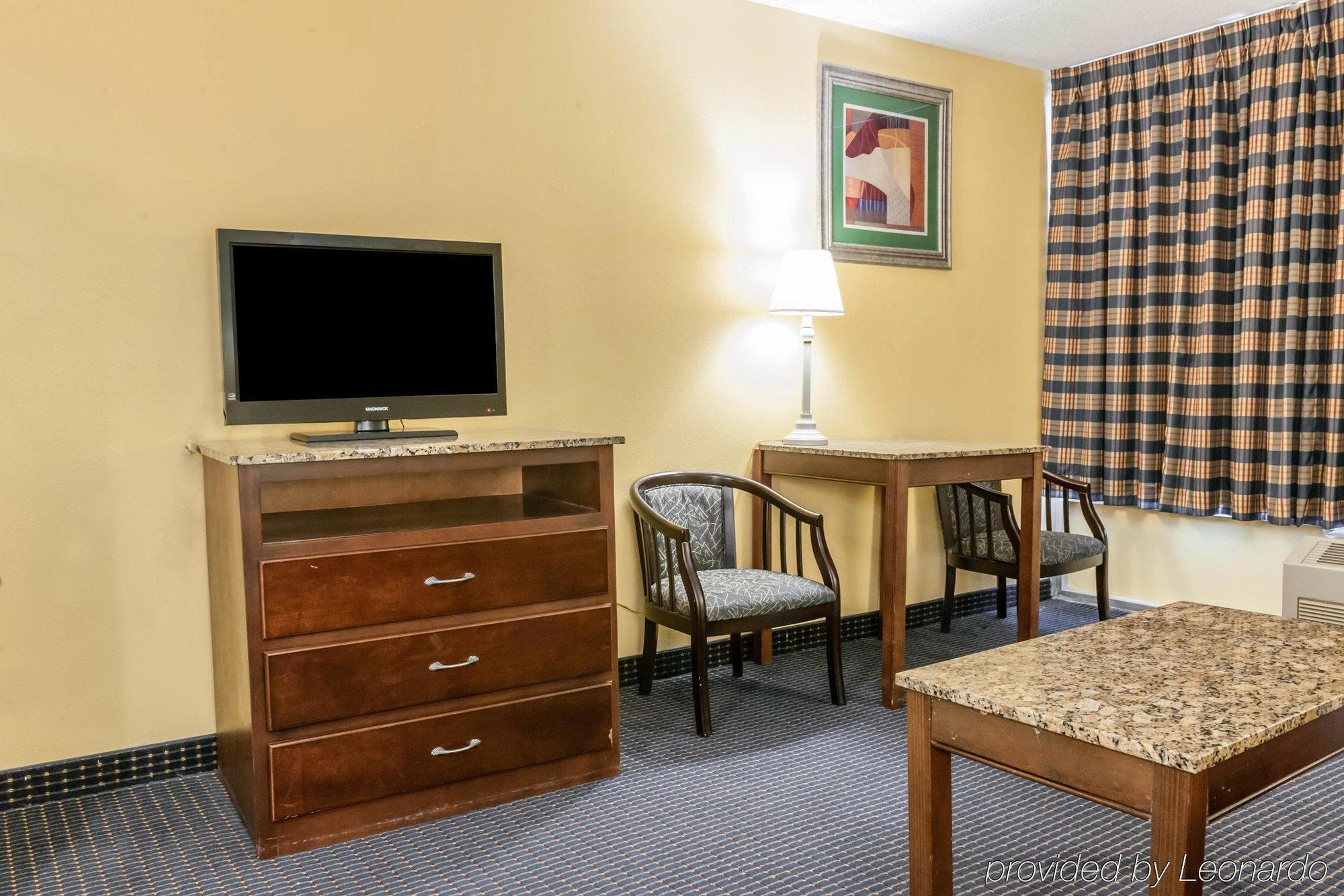 Quality Inn & Suites Lafayette I-65 Exterior foto