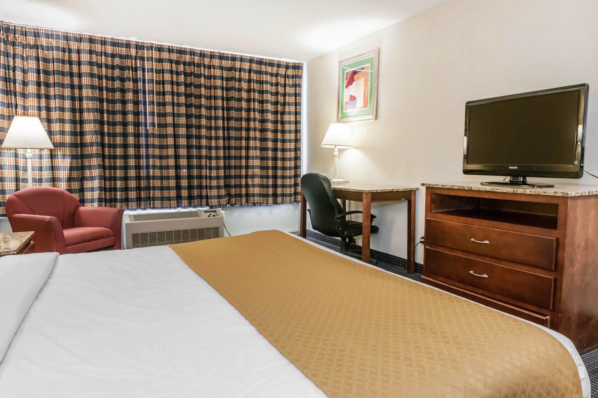 Quality Inn & Suites Lafayette I-65 Exterior foto